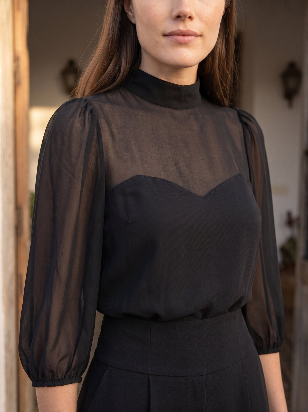 Eleonora | Conjunto de tres piezas con top vaporoso y pantalón ancho de talle alto