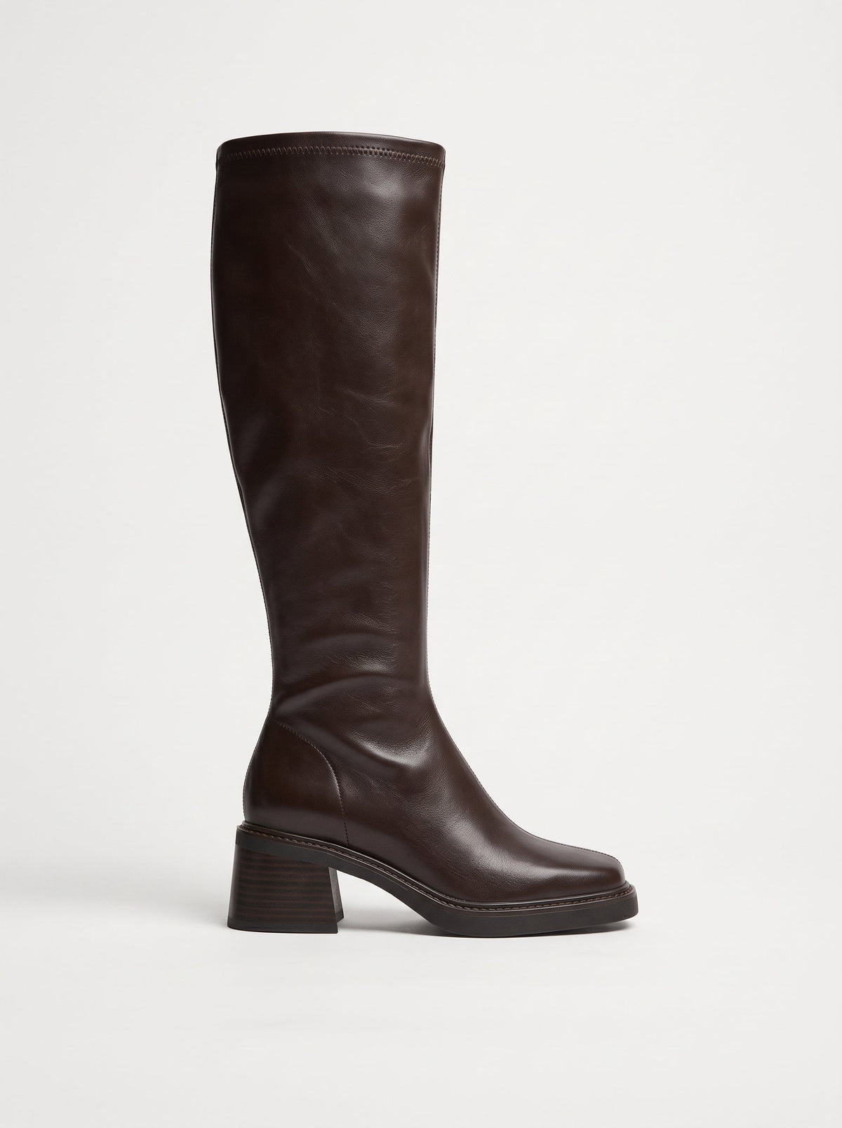 Marina | Botas altas de cuero de punta fina y tacón bajo
